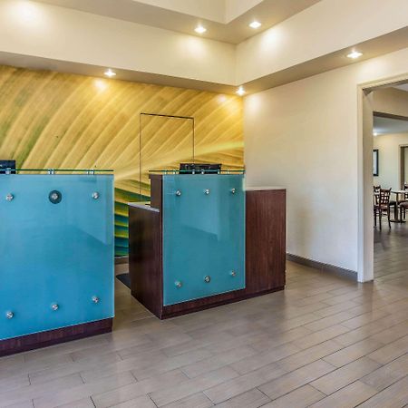La Quinta By Wyndham Carlsbad - Legoland Area Hotel Интериор снимка
