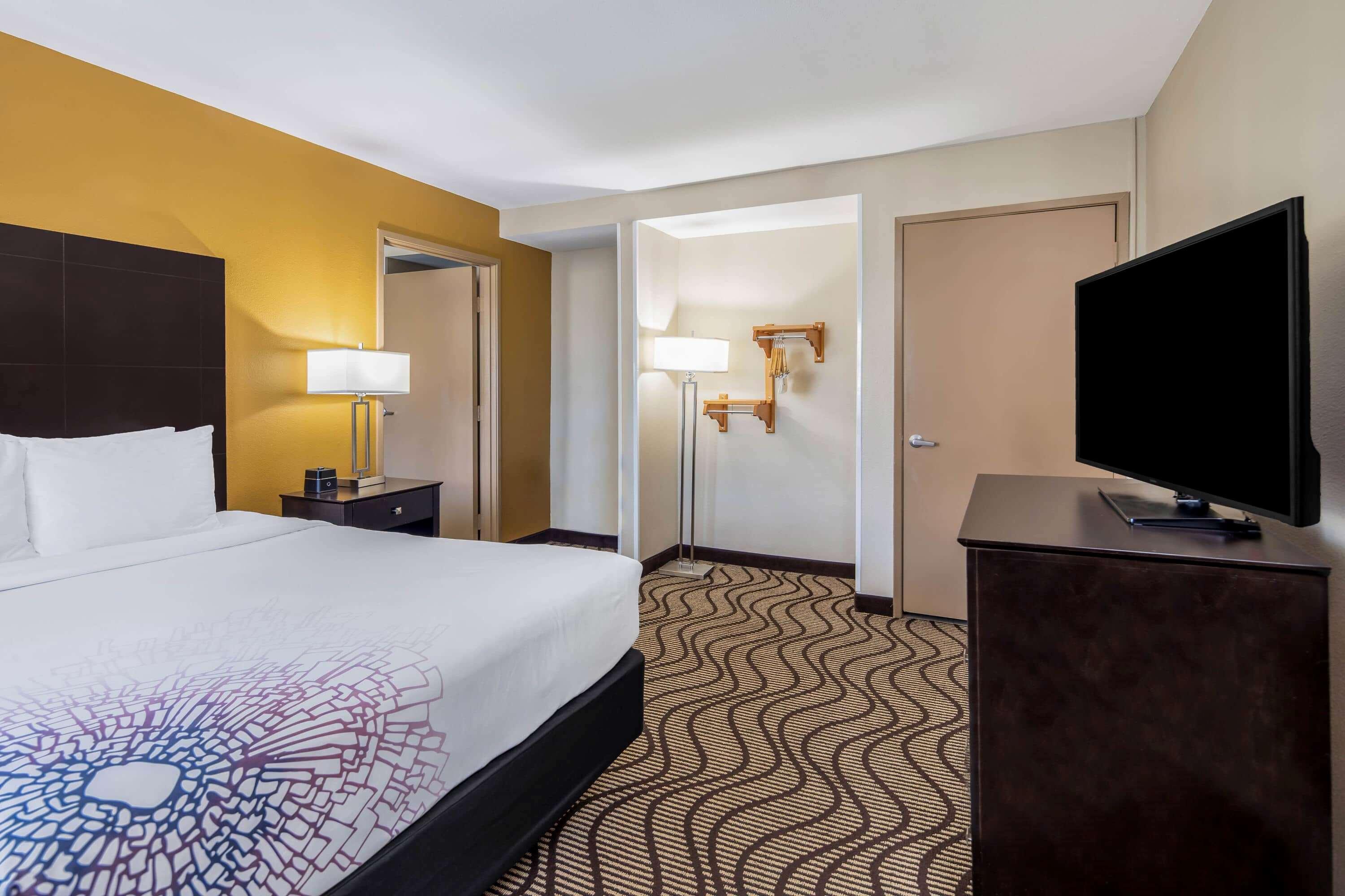 La Quinta By Wyndham Carlsbad - Legoland Area Hotel Екстериор снимка