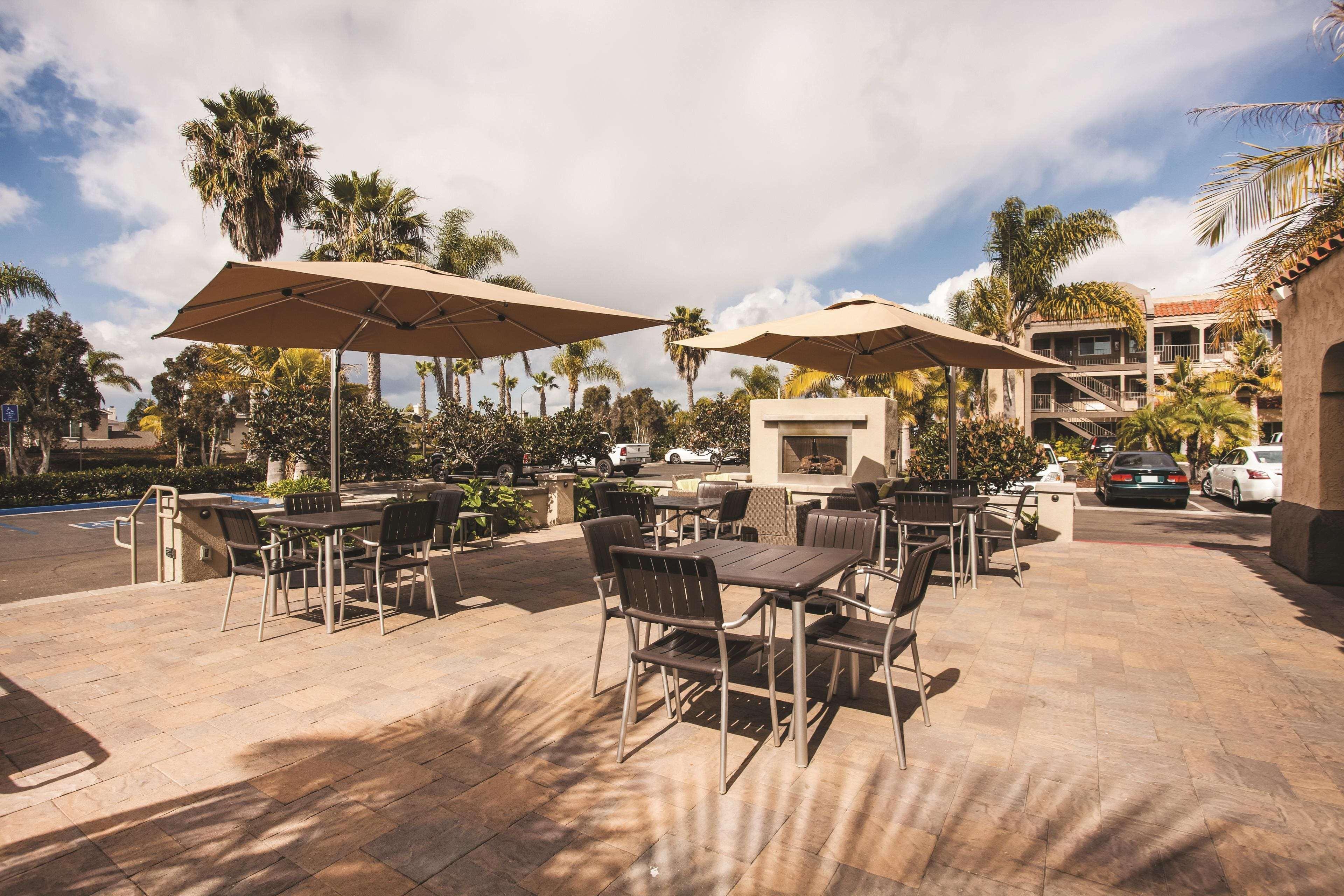 La Quinta By Wyndham Carlsbad - Legoland Area Hotel Екстериор снимка