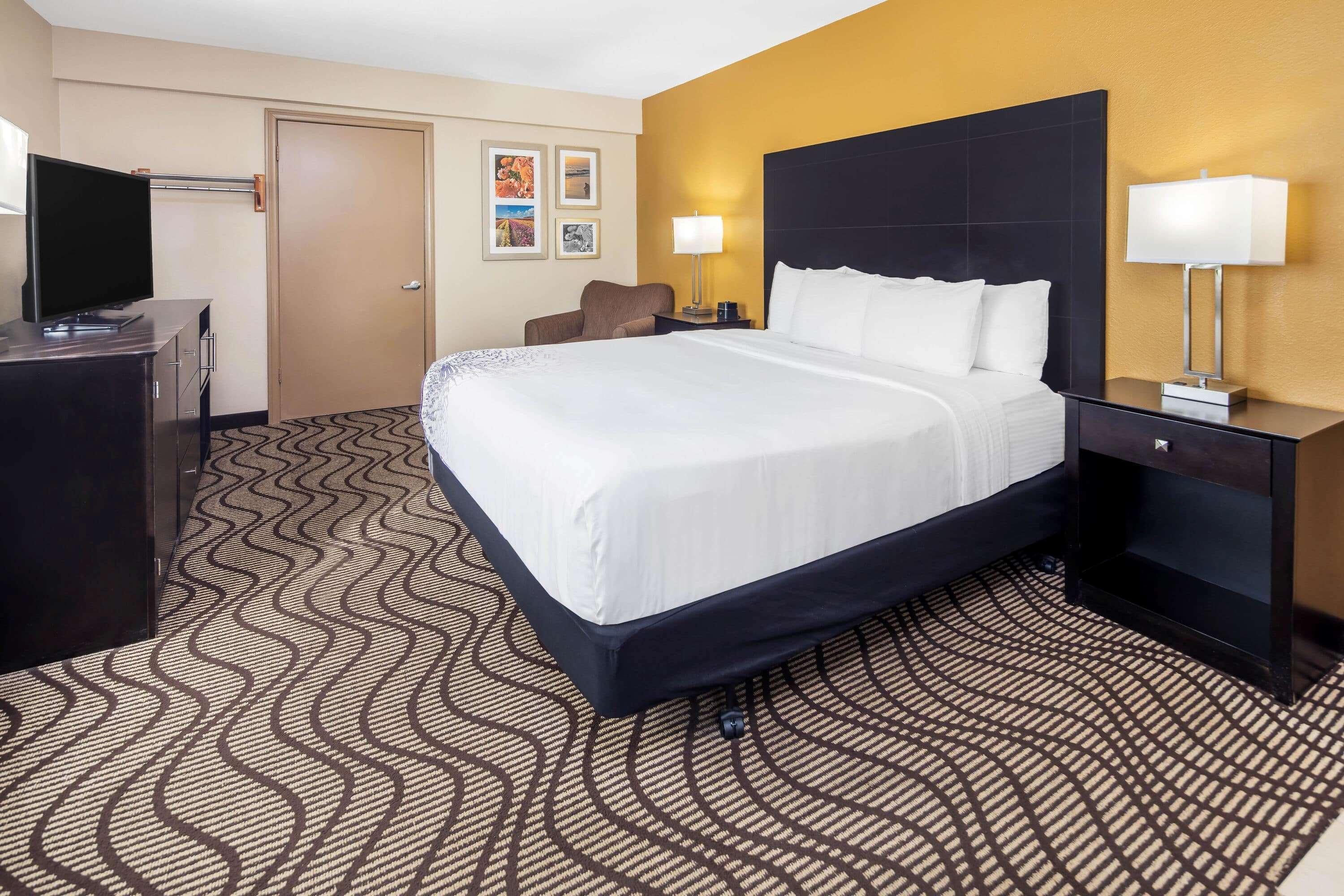 La Quinta By Wyndham Carlsbad - Legoland Area Hotel Екстериор снимка
