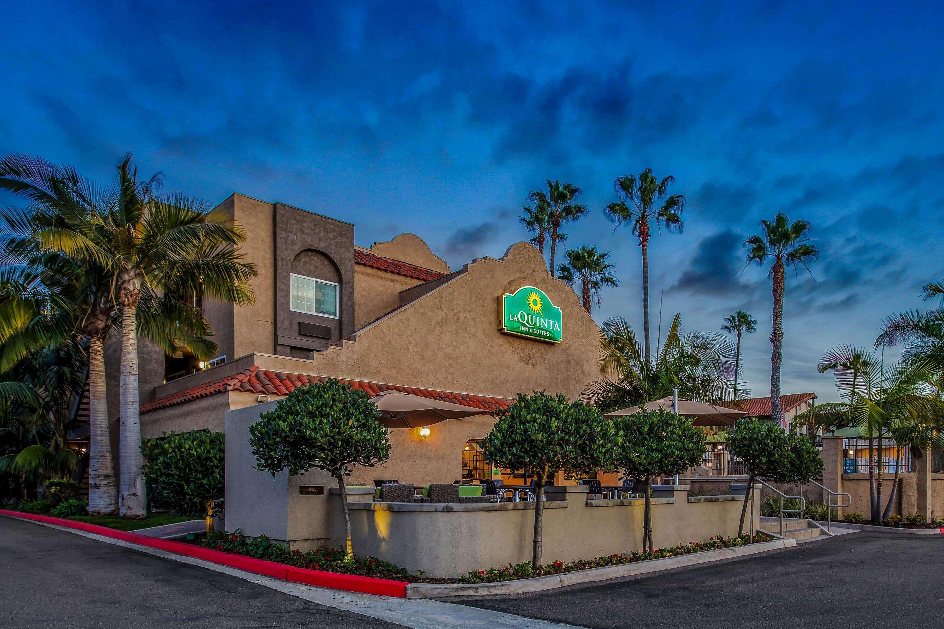 La Quinta By Wyndham Carlsbad - Legoland Area Hotel Екстериор снимка
